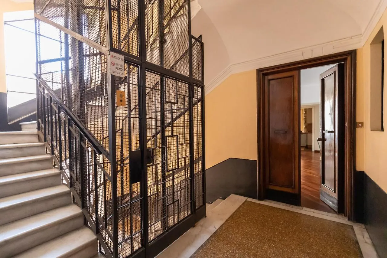 Prestigious Apartment At The Vatican Rome Italy